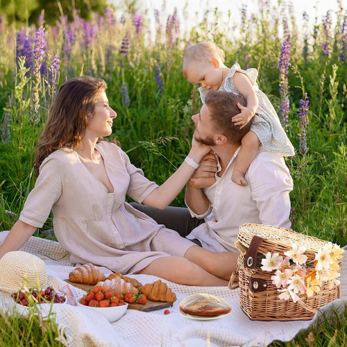 Heart Picnic Basket with 2 Person Tableware Set Wicker Picnic Basket Couple for