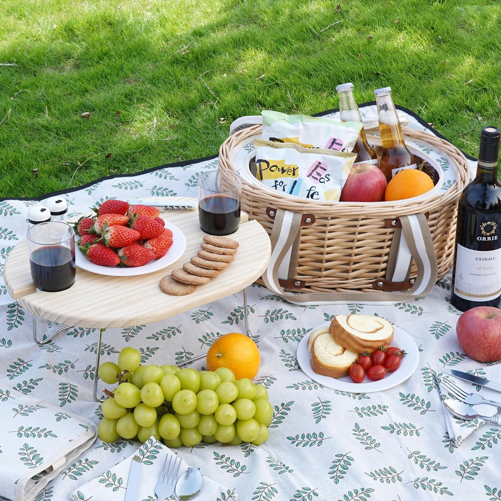 Picnic Basket Set For 2 - Wicker Insulated Picnic Basket Waterproof